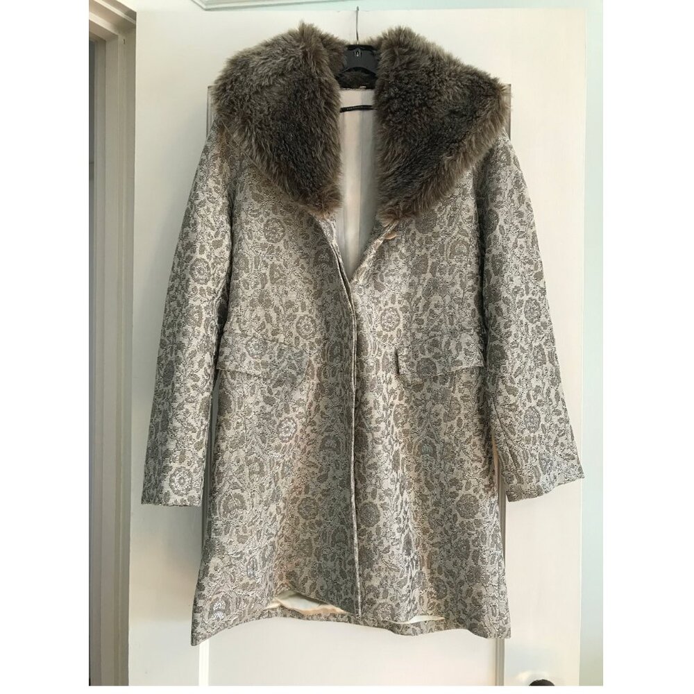 Isda & Co | Faux Fur Collar Jacquard Coat - Sz XS